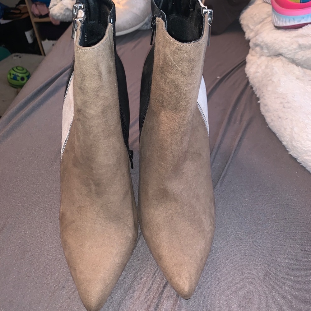 Color block booties - Picture 2 of 3